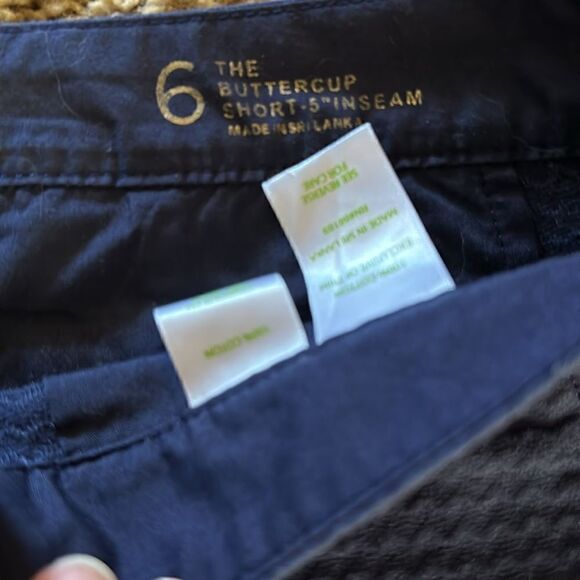 Lilly Pulitzer | Navy The Buttercup 5in Scalloped Shorts | 6 - Picture 6 of 8